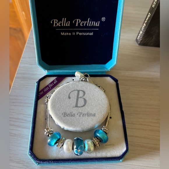 Bella Perlina Silver Bracelet with Blue/White/Silver Beads - Picture 9 of 15